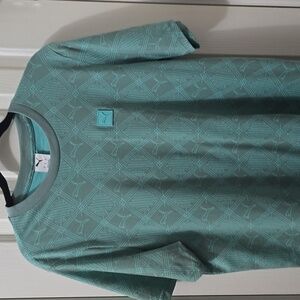 PUMA BRAND SIGNATURE MEN'S GREEN SHORT SLEEVES TEE-SHIRT SIZE LARGE